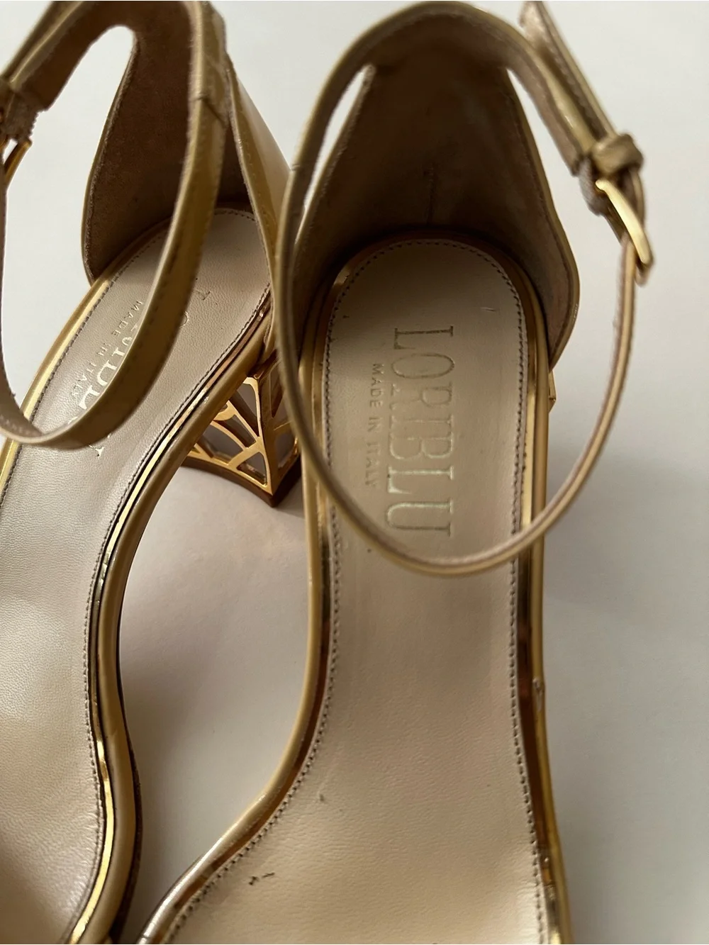 Loriblu Made in‎ Italy Patent Leather Ankle Strap Gold Cage Heels EU 37 / US 6.5